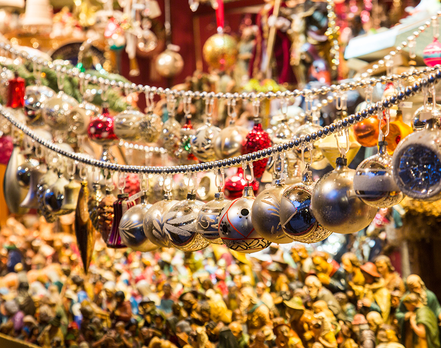 5 Festive Cities to Get You in the Holiday Spirit